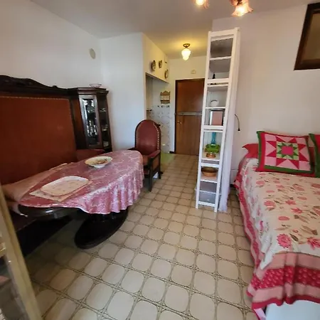 Monolocale A Lägenhet Grado